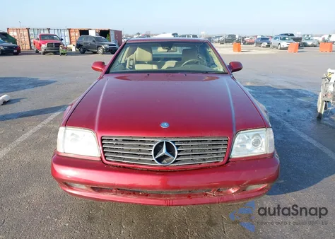 2000 Mercedes-Benz Sl 500 z USA, uszkodzony, nr VIN WDBFA68F7YF191037